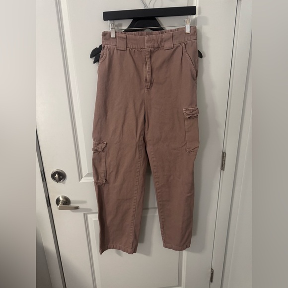 Aritzia Pants - Aritzia TNA women’s cargo pants